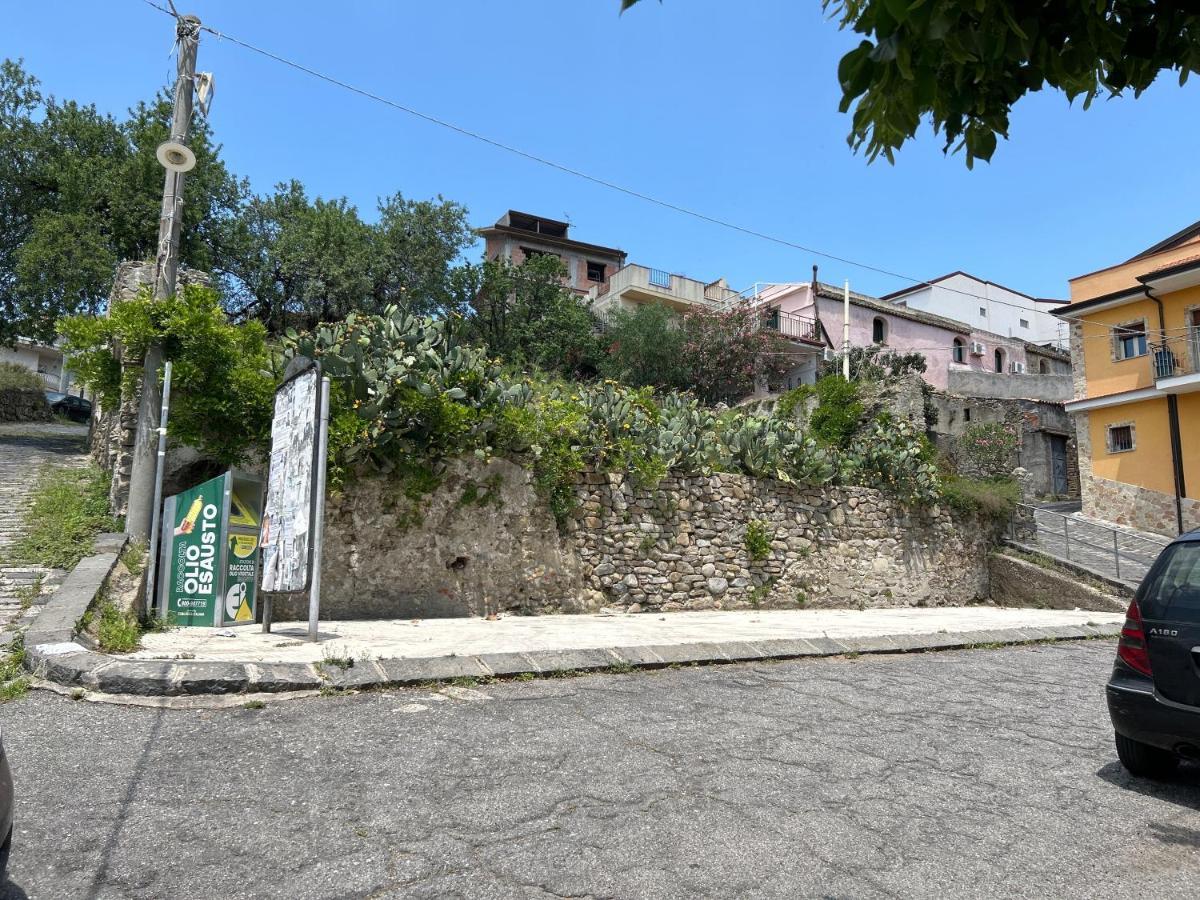 La Casa Del Borgo Cavallaro 佳吉 外观 照片