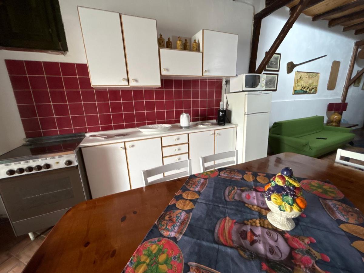 La Casa Del Borgo Cavallaro 佳吉 外观 照片