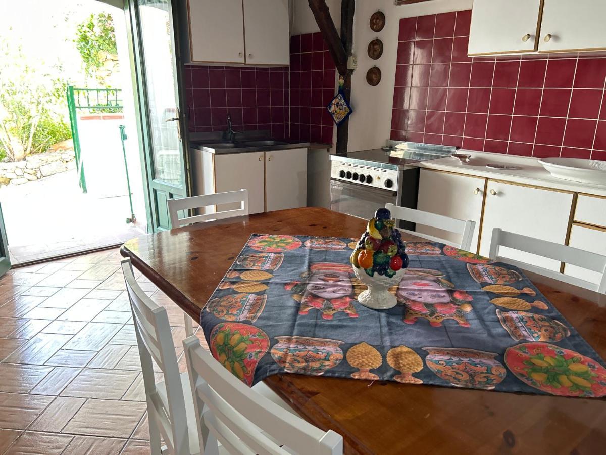 La Casa Del Borgo Cavallaro 佳吉 外观 照片